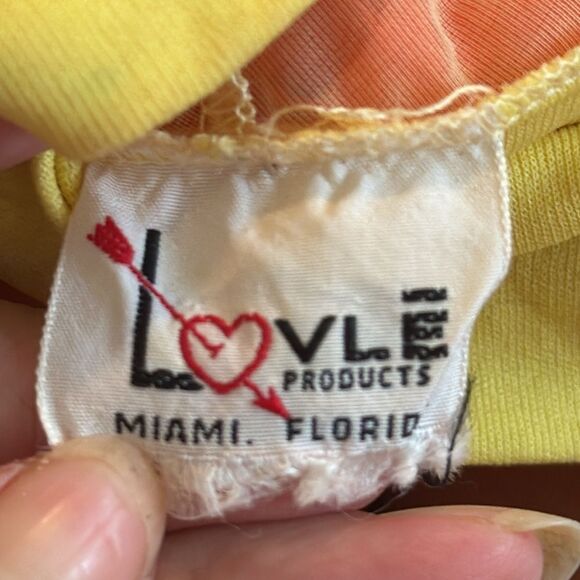 Vintage 60s Lovle Products Miami Florida orange & yellow petal cap - Picture 9 of 9